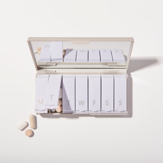 Tabuu 7 Day Pill Case With Mirror - Cosmic Grey