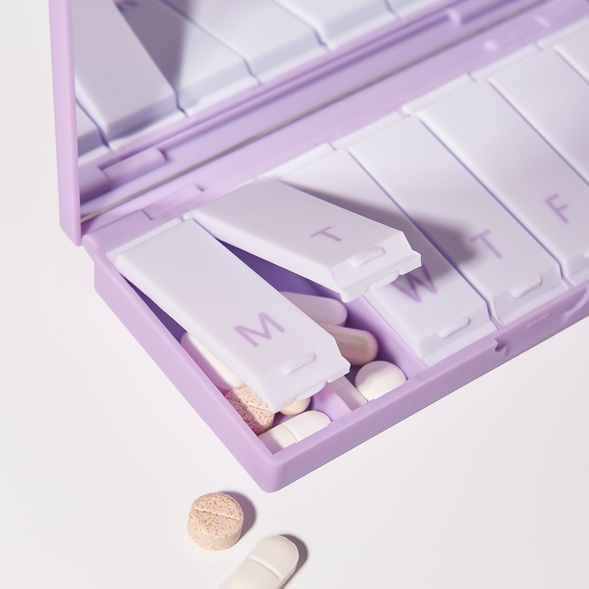 7 Day Pill Case with Mirror in Lavender Colour